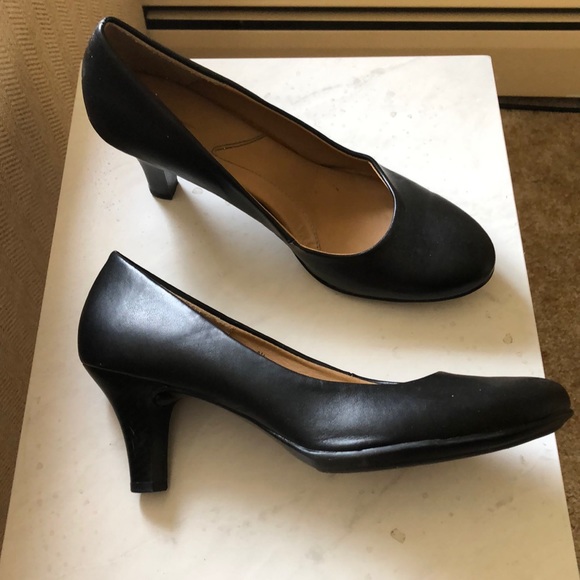 Merona Shoes - ⚠️🎉HOST PICK🎉 Merona Black Round Toe Heels